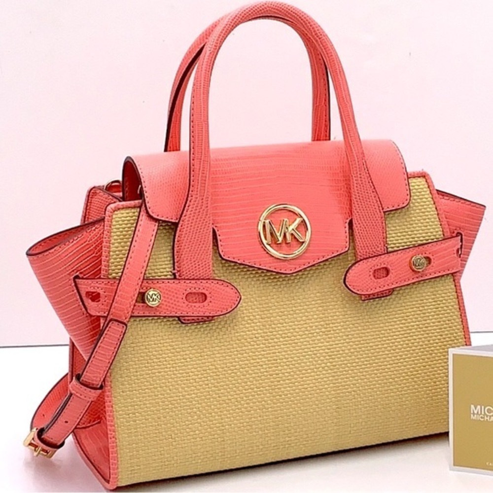 ⚠️HOLIDAY SALE ⚠️ MICHAEL KORS CARMEN MEDIUM FLAP SATCHEL GRAPEFRUIT
NWT